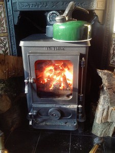 https://www.supremefireplaces.co.uk/cdn/shop/files/Small-Stove-Review-10_cad855af-0aea-4eea-9588-a12fb291ae46.jpg?v=1686715917&width=416